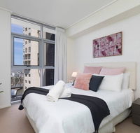 SK2 - 3BR with Pool Gym Steam Room in Story Bridge - Broome Tourism