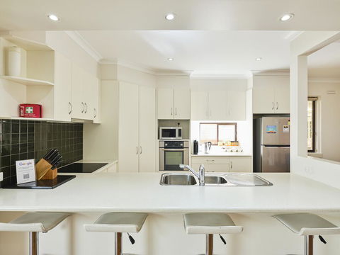 Skymirror Villa - Broome Tourism 1