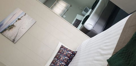 Smerdon Lodge Motel - Broome Tourism 0
