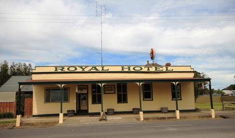 Snake Valley Hotel - Broome Tourism 1