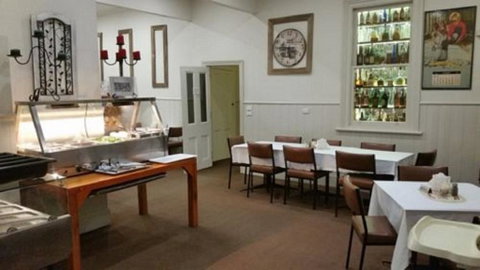 Snake Valley Hotel - Broome Tourism 0