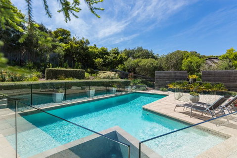 Sophisticated Contemporary Coastal Living With Sweeping Views In Cape Schanck - Broome Tourism 0