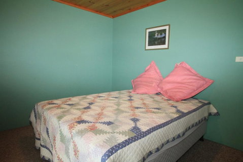 South Sussex's Blue Cottage - Broome Tourism 3