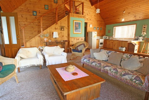South Sussex's Blue Cottage - Broome Tourism 2