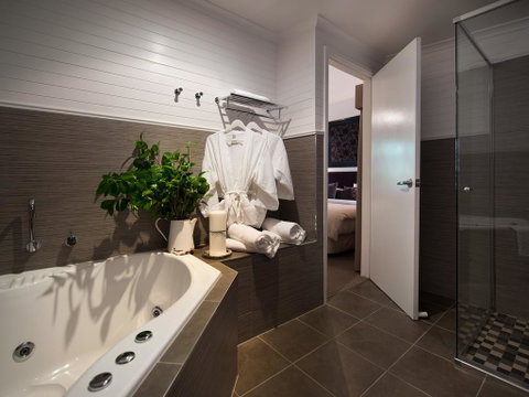 Spa Villas On Main - Broome Tourism 2