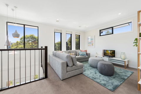 Spacious 4-Bed House With Parking And Backyard - Broome Tourism 0