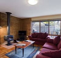 Split Point Cottages - Broome Tourism