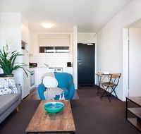 Sprawling City Views and Balcony in Cosy Apartment - Broome Tourism