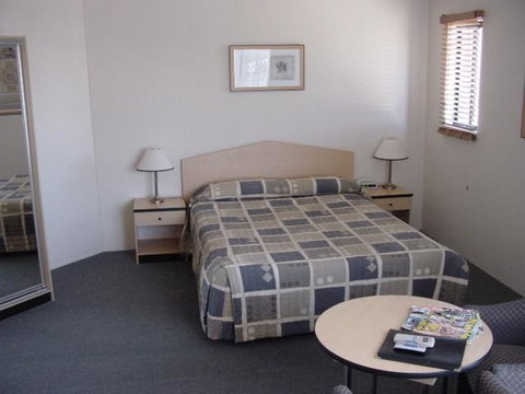 St Marys Park View Motel - Broome Tourism 1