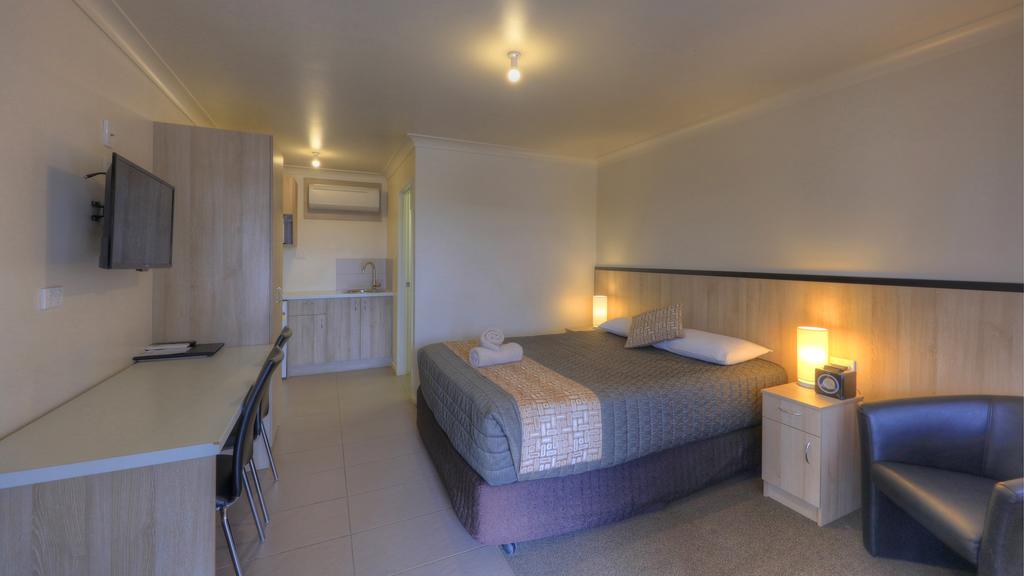 Cecil Plains QLD Broome Tourism
