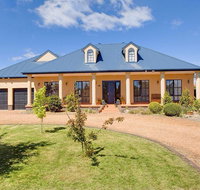 Stately Bowral Designer Home - Broome Tourism
