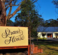 Straw House B and B - Broome Tourism