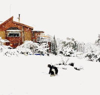 STUNNING HOME WITH AMAZING VIEWS - just 20 mins to the city and only 10 to MONA - Broome Tourism
