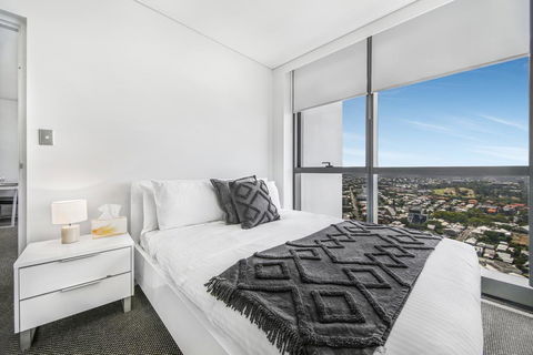 Stunning Views On The 41st Floor - Broome Tourism 1