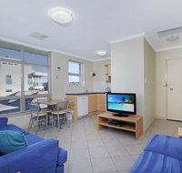 Stylish Comfortable 2 bdrm Glenelg North