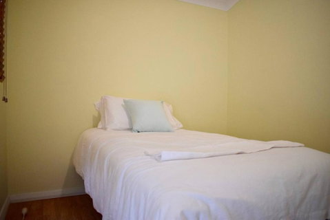 Stylish Cute Cottage In McMahons Point - Broome Tourism 3