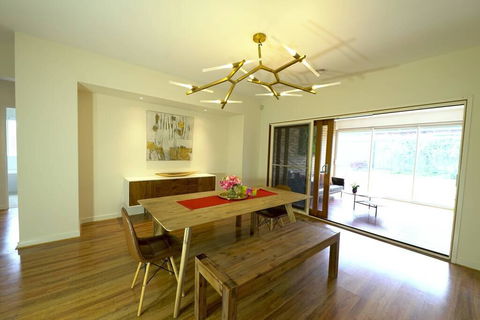 Stylish Luxe House For Big Group Near Shopping Center - Broome Tourism 3