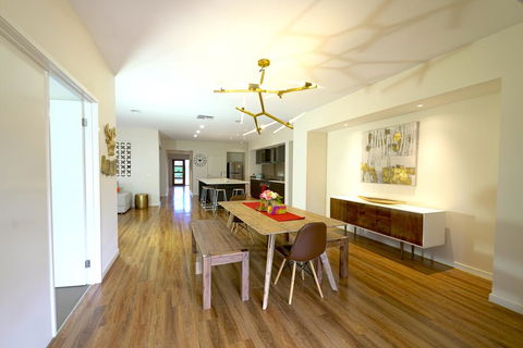 Stylish Luxe House For Big Group Near Shopping Center - Broome Tourism 0