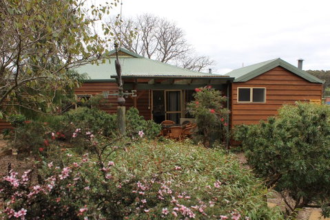 Sunflowers Animal Farm & Farmstay - Broome Tourism 0