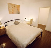 Sunny House - Melbourne Airport Home - Broome Tourism