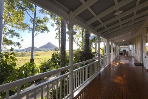 Sunrise At Sanquar, Noosa Hinterland - Broome Tourism 3