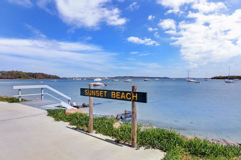 Sunset Court, Unit 1/3 Resthaven Avenue - Broome Tourism 0