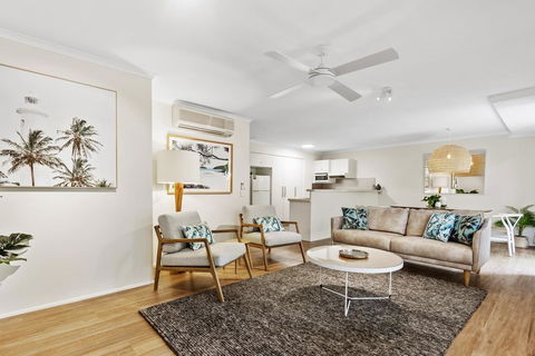 Sunset Cove Noosa - Broome Tourism 0