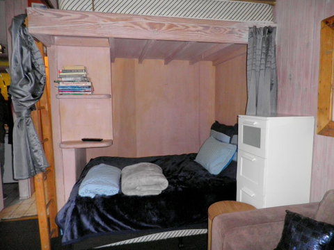 Super Value Thredbo STUDIO & Ante-Room Apartment - Broome Tourism 0