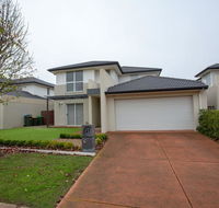 Superb Luxe 5BR housePoint Cook near lake - Broome Tourism