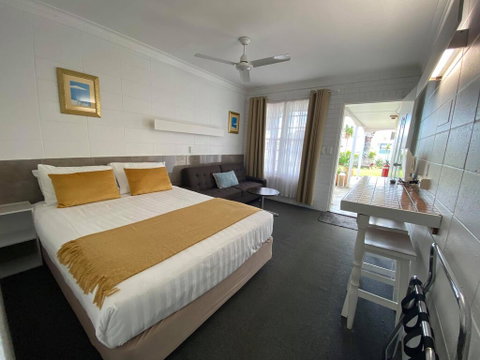 Surf Street Motel - Broome Tourism 1