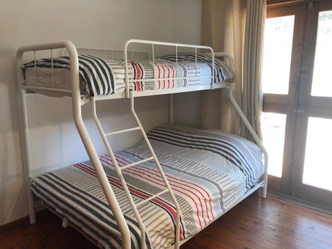 Surfers Ave 17 Narrawallee - Broome Tourism 3