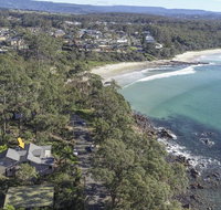 Surfers Ave Retreat Narrawallee - Broome Tourism