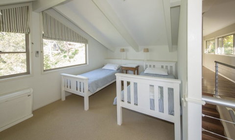 Surfers Ave Retreat Narrawallee - Broome Tourism 2