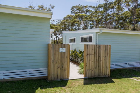 Surfside Cudmirrah Beach - Broome Tourism 3