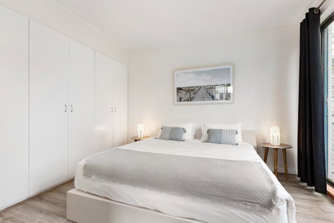 Surry Hills Modern Self-Contained One-Bedroom Apartment (19 FOV) - Broome Tourism 3