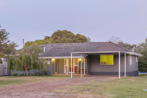 Swell Shack - Broome Tourism 0