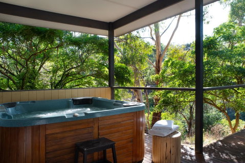 Swiss Mt Villa 2 - Broome Tourism 0