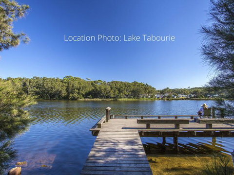 Tabourie Lake Motor Inn - Broome Tourism 3