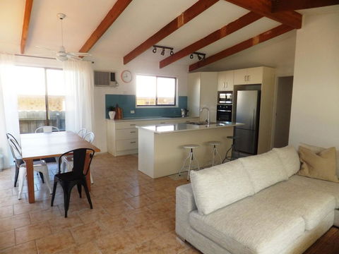 TERRIFIC ON TAMARA CRESCENT - Broome Tourism 3