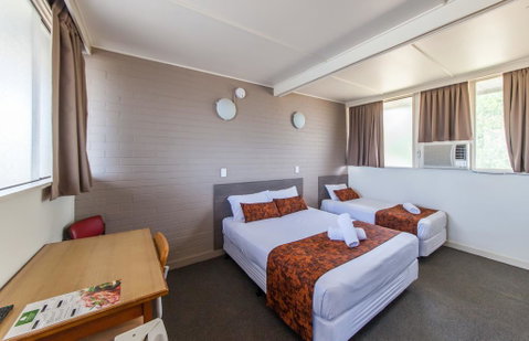The Australian Hotel Murgon - Broome Tourism 2
