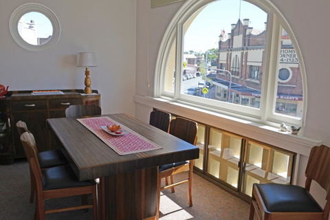 The Bank B&B West Wyalong - Broome Tourism 2