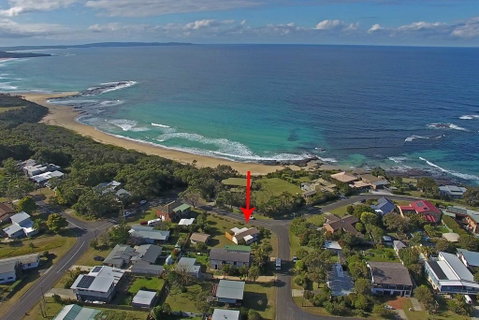 The Beach House In Berrara - Broome Tourism 0