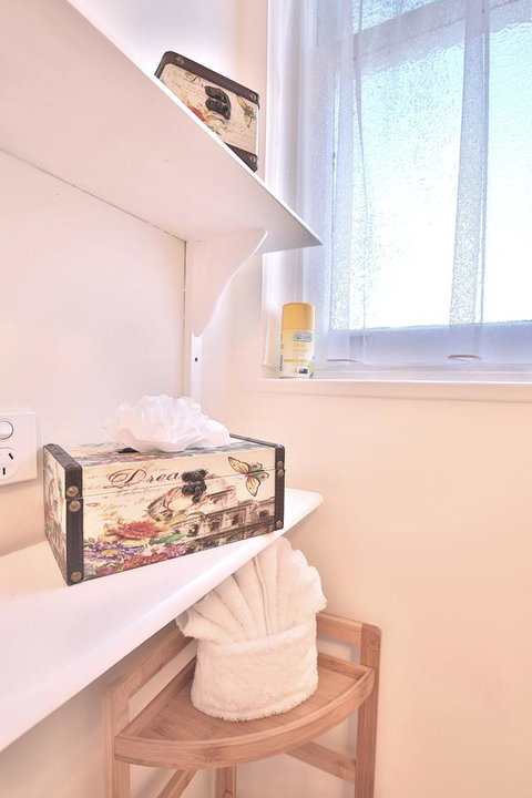 Stamps Of Stanley - Broome Tourism 20