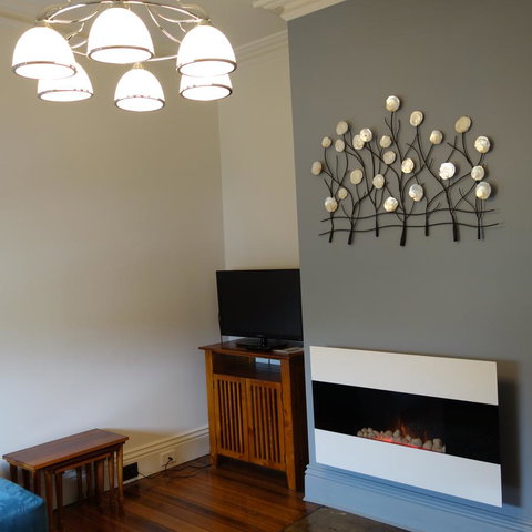 Patersonia Cottage - Broome Tourism 10