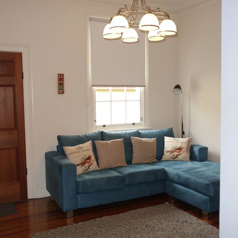 Patersonia Cottage - Broome Tourism 11