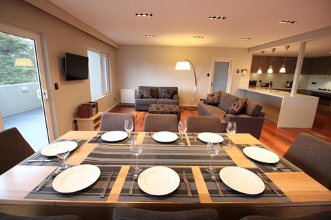 Sunny 3 Bedroom Apartment In Sandy Bay - Broome Tourism 7
