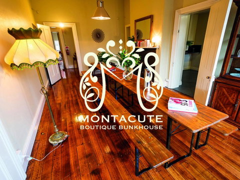 Montacute Boutique Bunkhouse - Broome Tourism 0