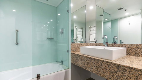 Hotel Grand Chancellor Hobart - Broome Tourism 12