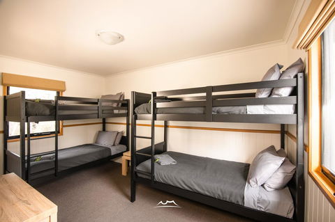 Cradle Mountain Wilderness Village - Broome Tourism 1