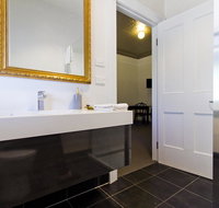 Deloraine Hotel - Broome Tourism